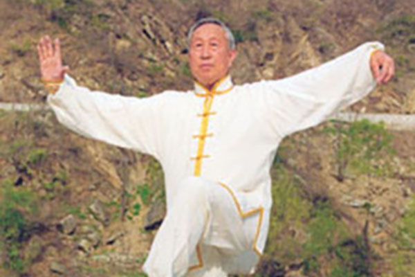 李秉慈